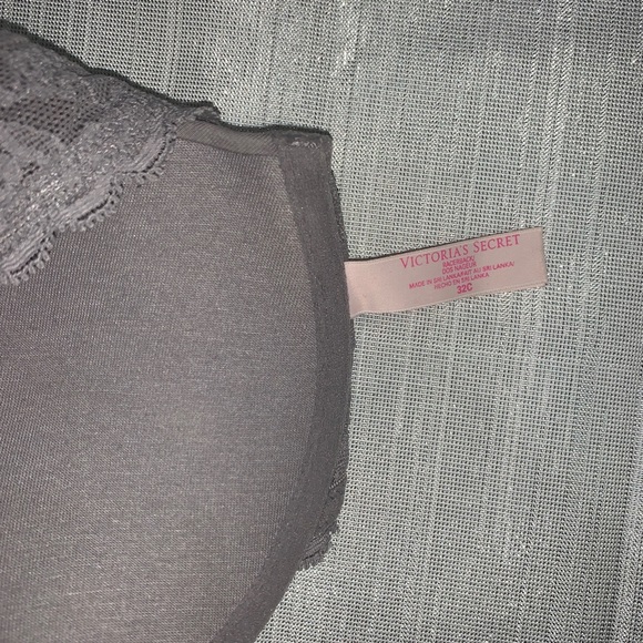 Gray Victoria’s Secret Front Clasp, Racerback Bra - Picture 3 of 4